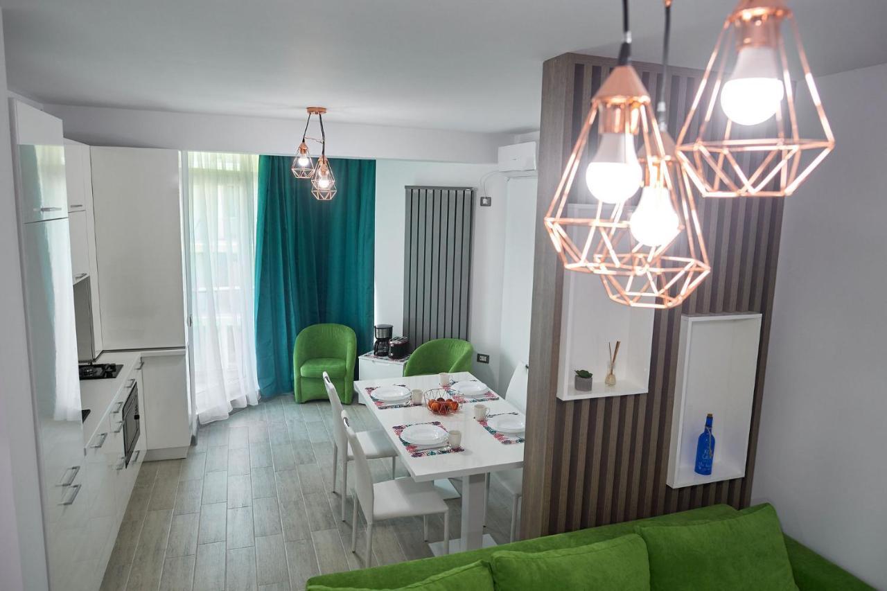 Vibe Apartment- Spa N Pools Beach Resort ナボダリ エクステリア 写真