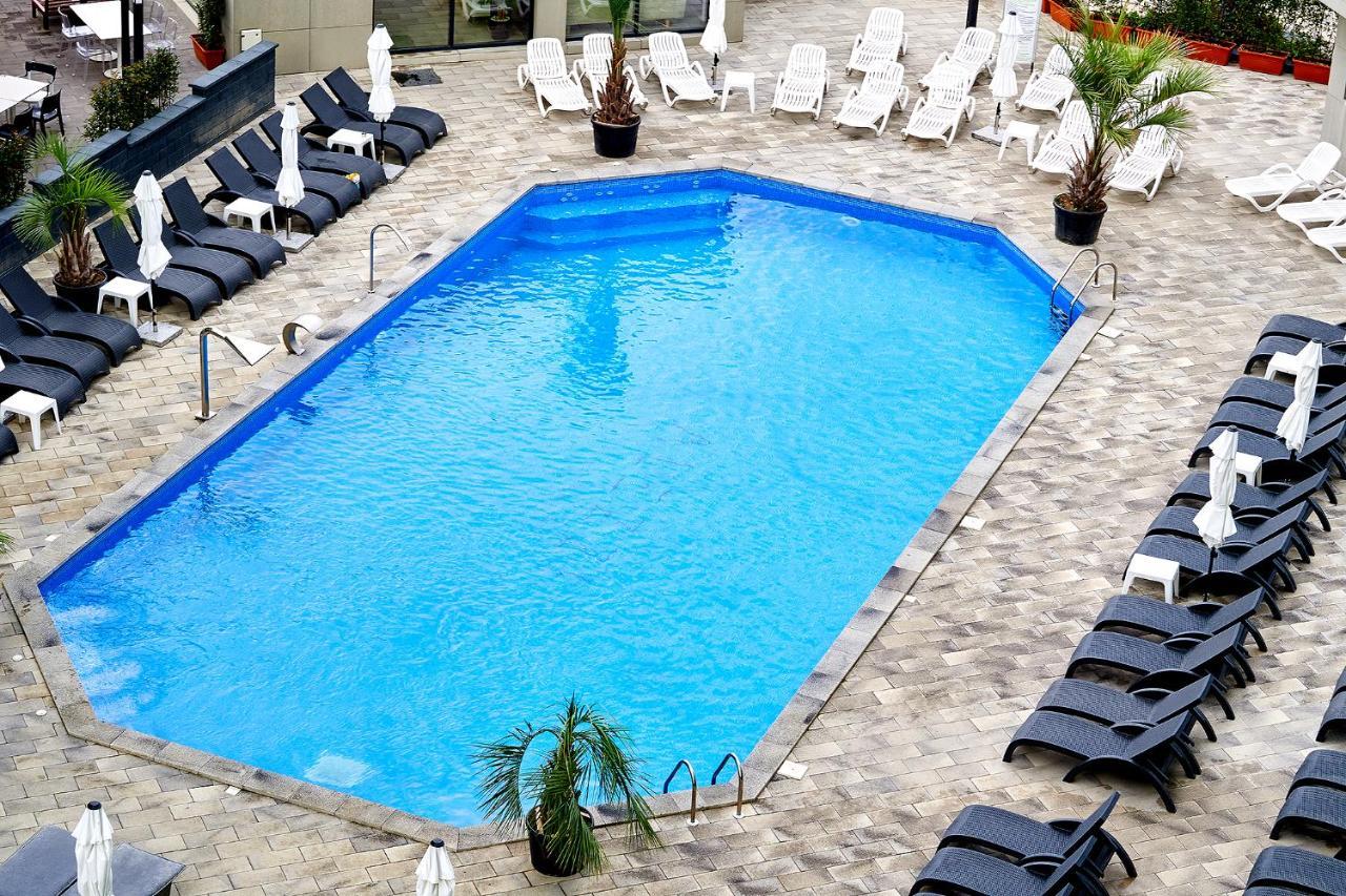 Vibe Apartment- Spa N Pools Beach Resort ナボダリ エクステリア 写真